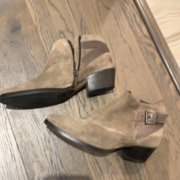 Aquatalia booties - Picture 2 of 7